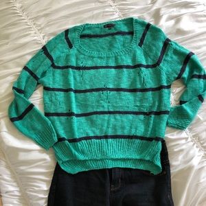 Striped loose sweater.